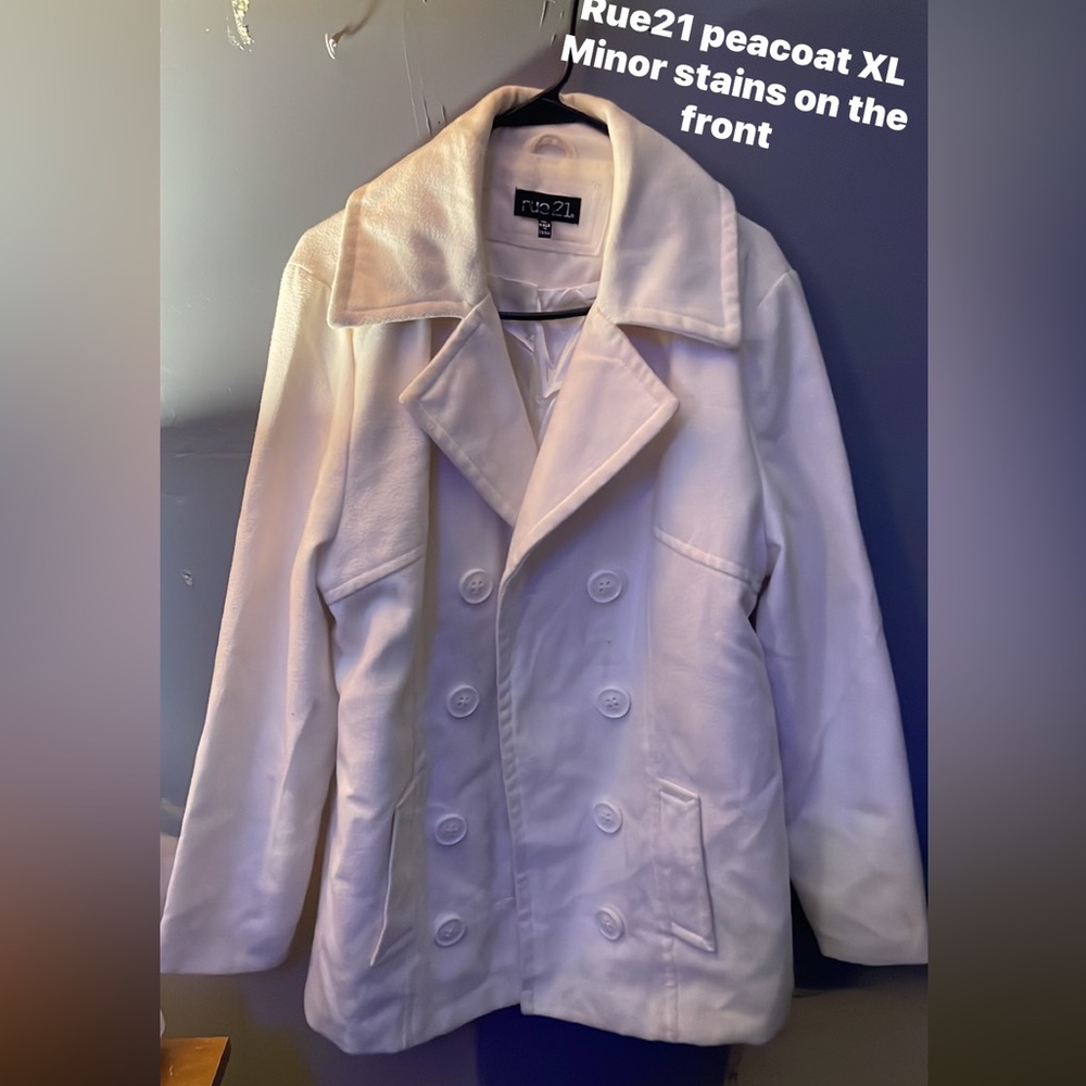 Rue21 peacoat size XL. Minor stains on the front & sleeves